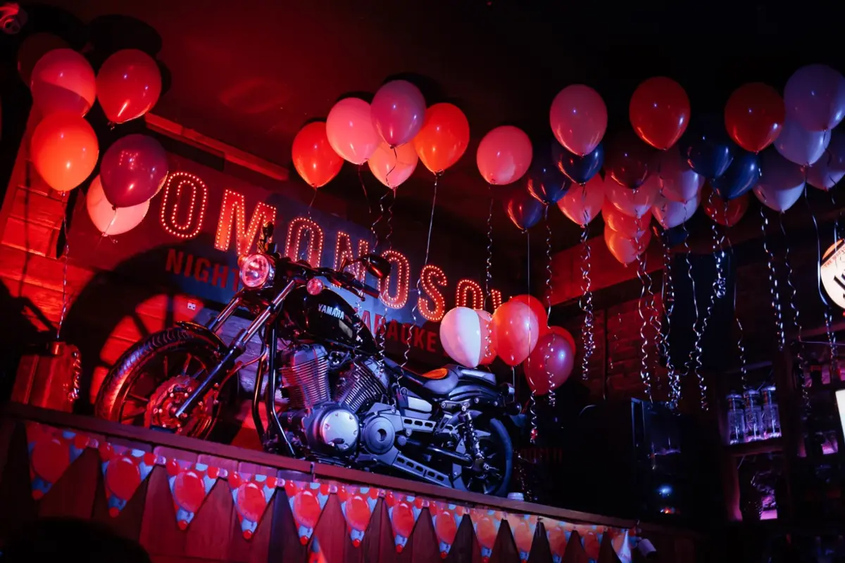Lomonosov Bar
